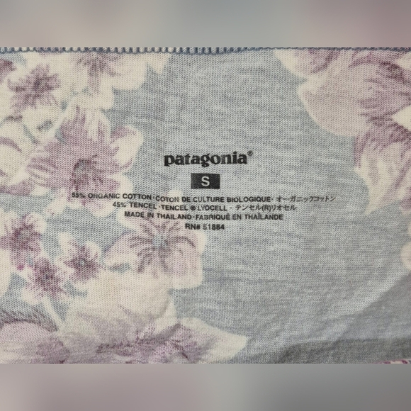 Patagonia Blue and Purple Lithia  Convertible Skirt/ Shirt - Picture 7 of 8